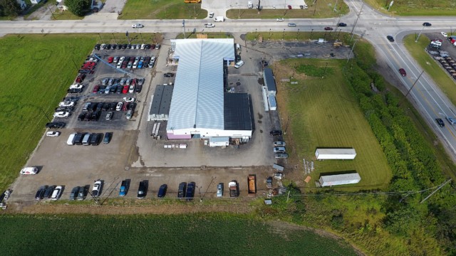 Ford building in Defiance, Ohio | McDonald's Design Build