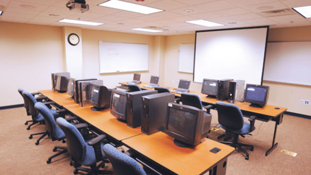 computer room in Defiance, Ohio | McDonald's Design Build